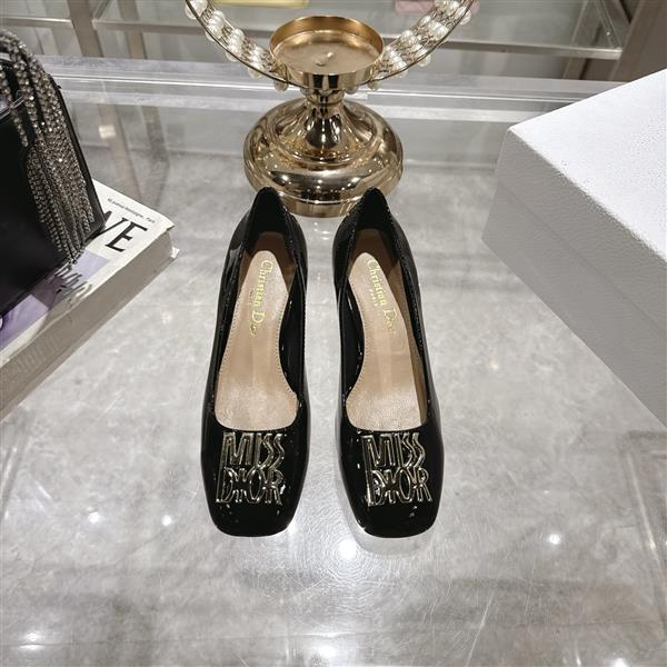 2025112717154174 270